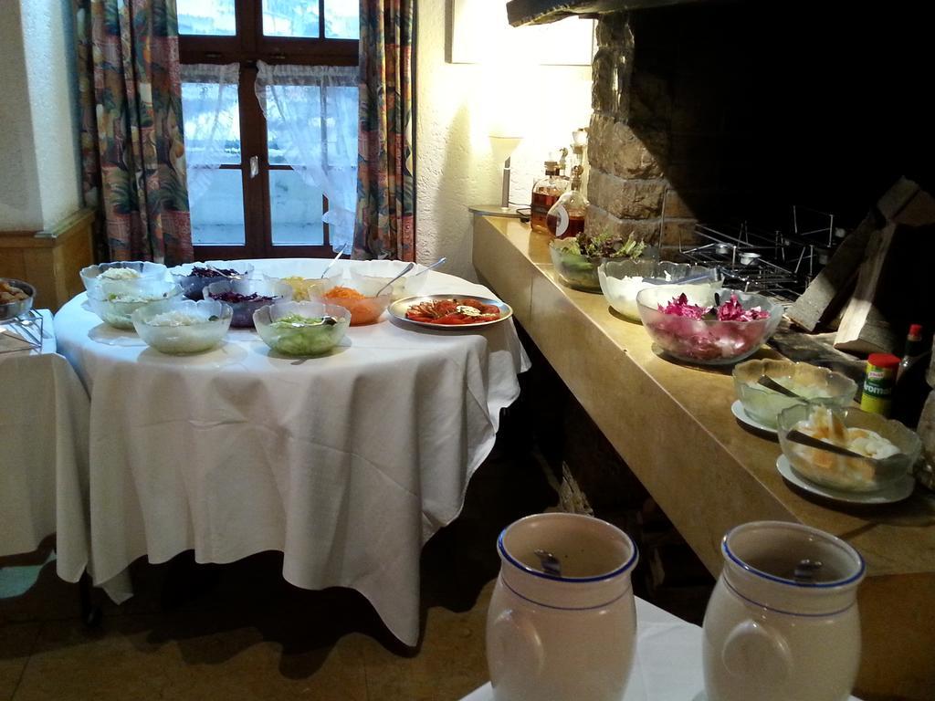 Gasthaus Zur Sonne Aesch  Екстериор снимка
